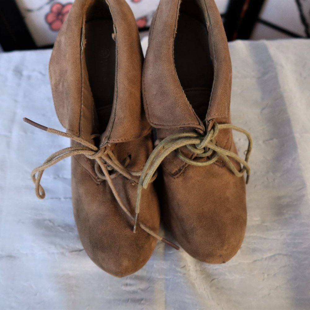 Tan Lace Up Wedge Booties Size 6.5
